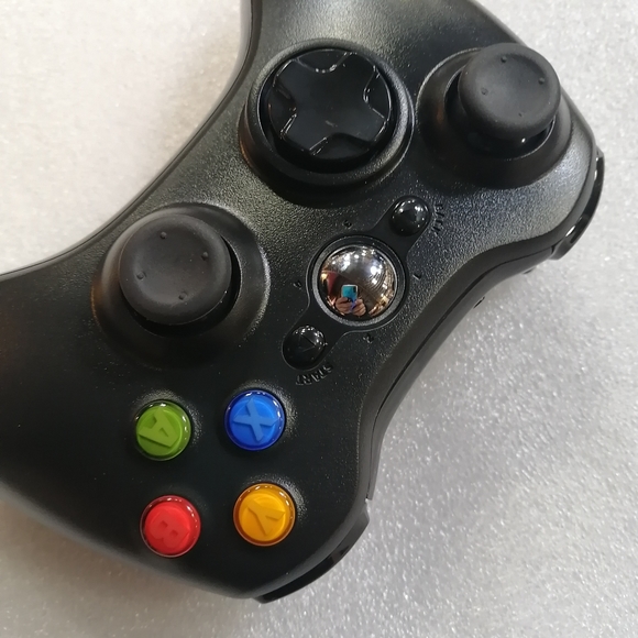 Wireless Controller Gaming - Picture 3 of 3